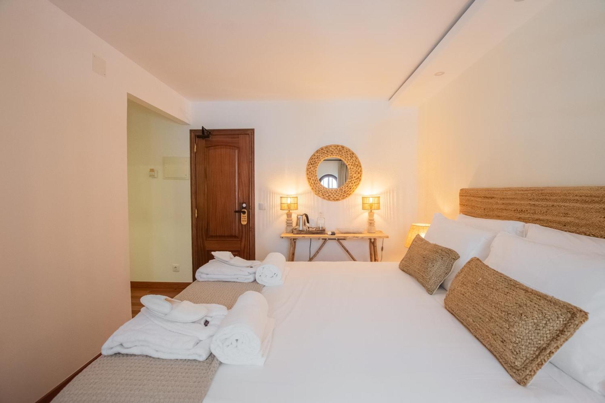 Villa Pietra Estoril Eco Guesthouse ภายนอก รูปภาพ