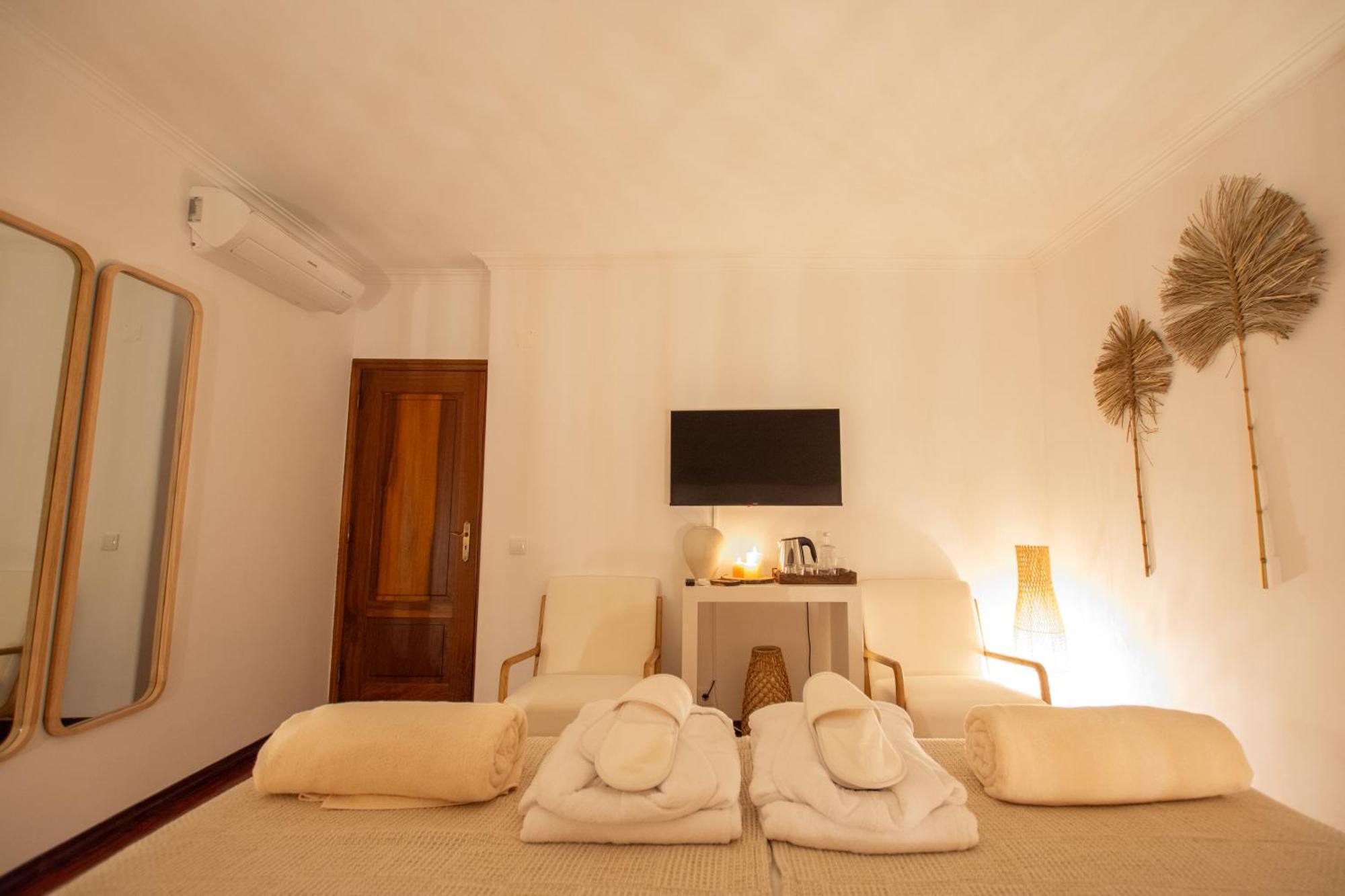 Villa Pietra Estoril Eco Guesthouse ภายนอก รูปภาพ